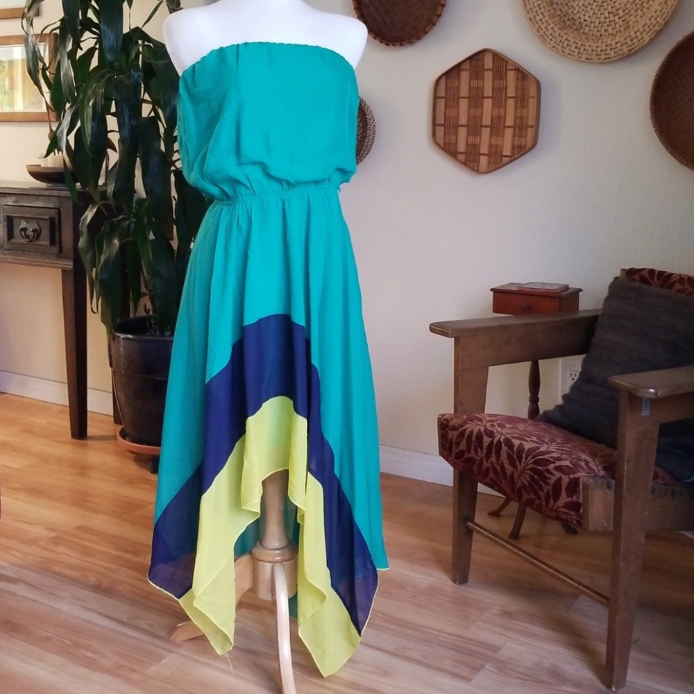 Strapless dress